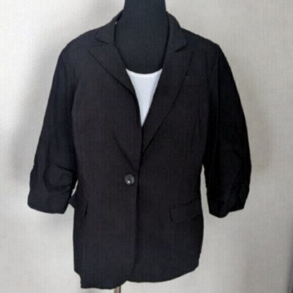 torrid Jackets & Blazers - Torrid Casual Rouched Sleeve Black Jacket Size 2